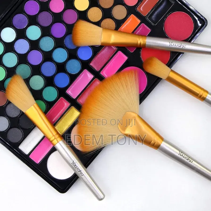 Yuwaku 32-Piece Champagne Professional Makeup Brush Set