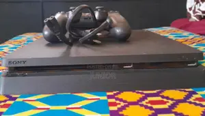 Playstation 4 Slim