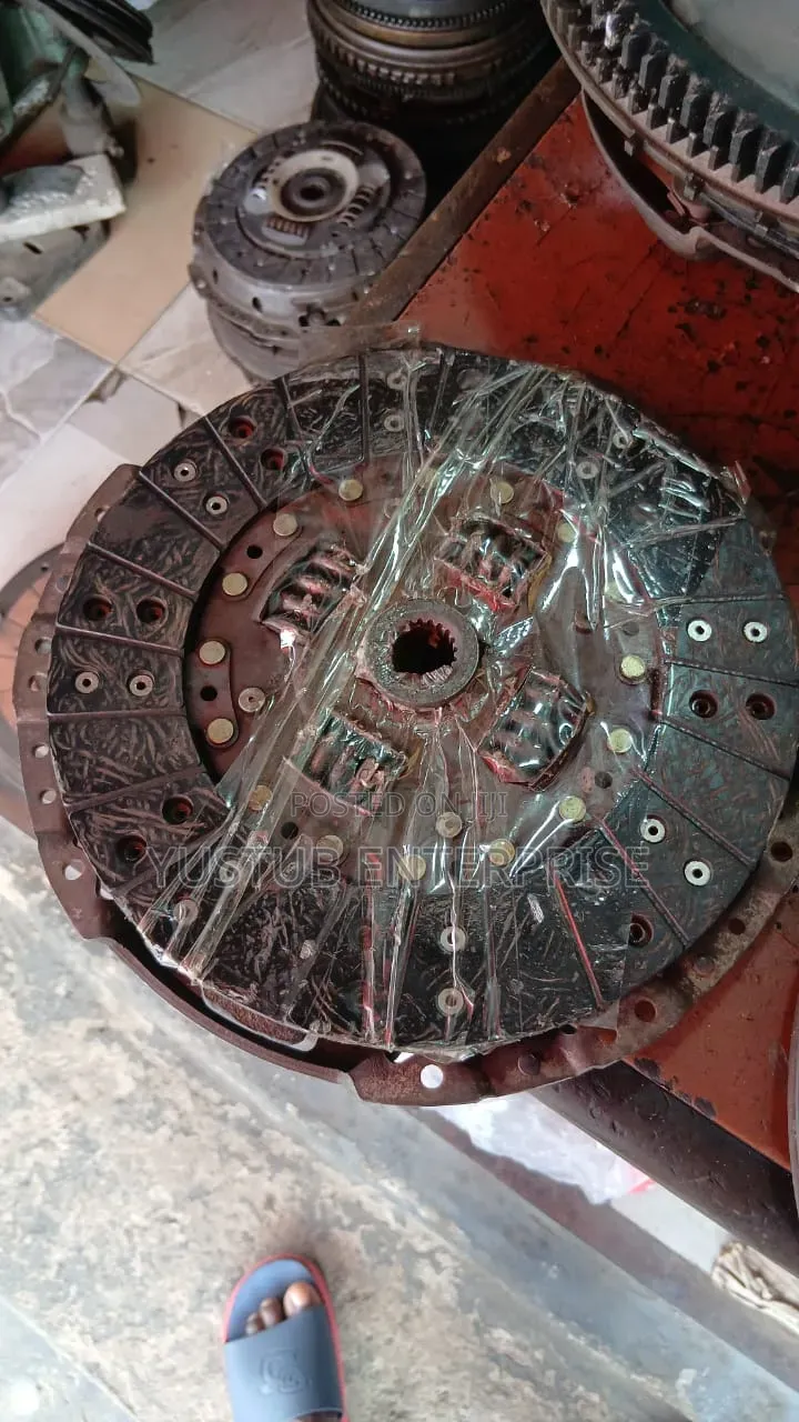 All Types of Clutches and Plate Dual and Manual Brand