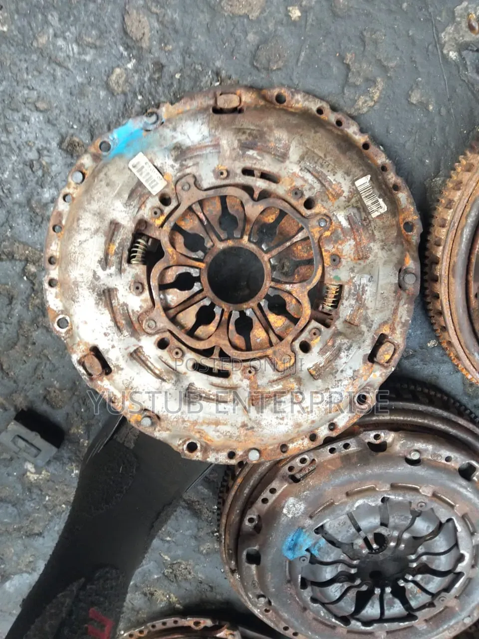 All Types of Clutches and Plate Dual and Manual Brand