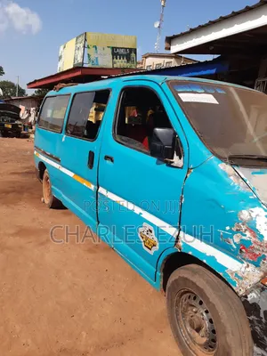 Toyota HiAce 2008 Green