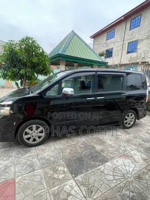 Toyota Voxy 2010 Black