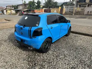Toyota Vitz 1.3 AWD 3dr 2010 Blue