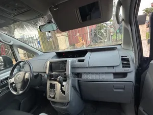 Toyota Voxy 2010 Matt Black