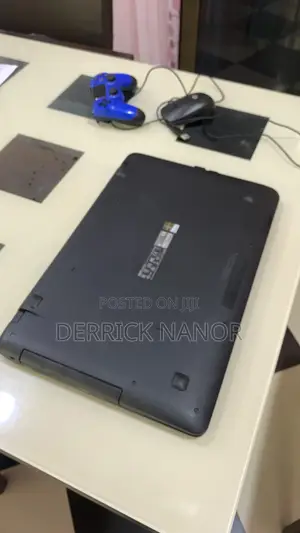 Laptop HP 655 8GB Intel Core i3 HDD+SSD 512GB