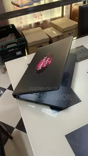 Laptop HP 655 8GB Intel Core i3 HDD+SSD 512GB