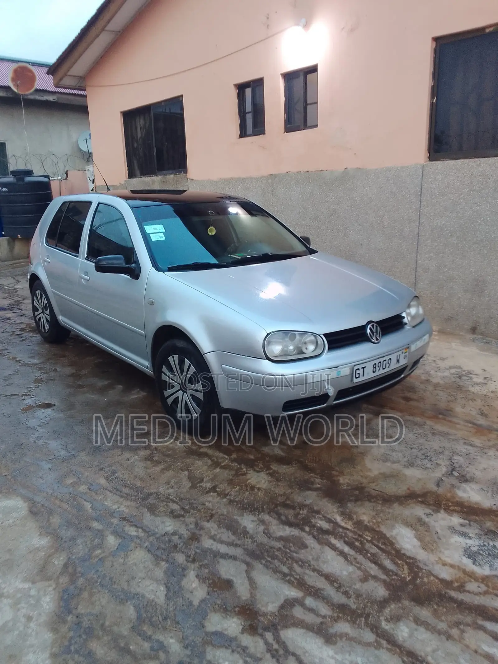 Volkswagen Golf 2005 Gray