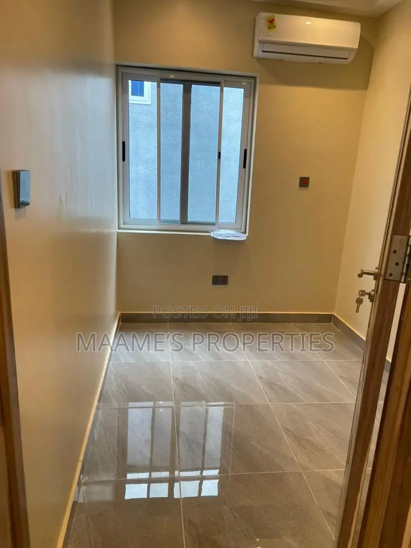 4bdrm Duplex in Oyarifa for rent