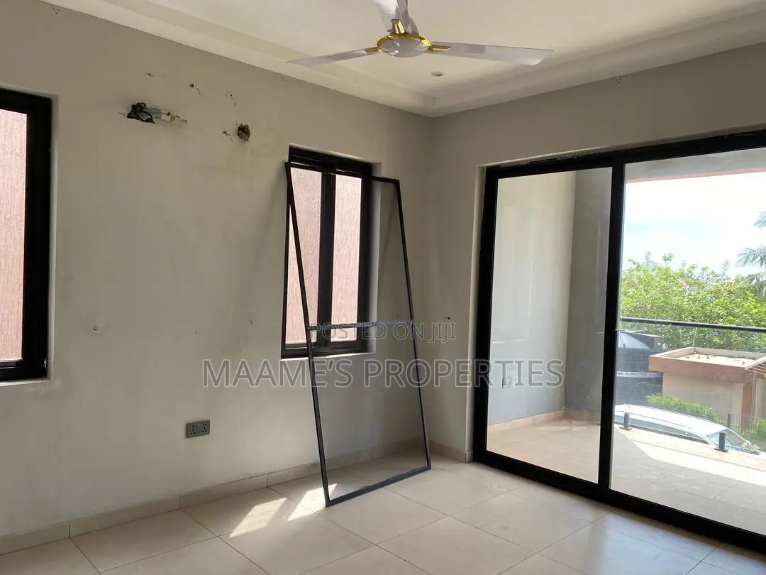 4bdrm Duplex in Oyarifa for rent