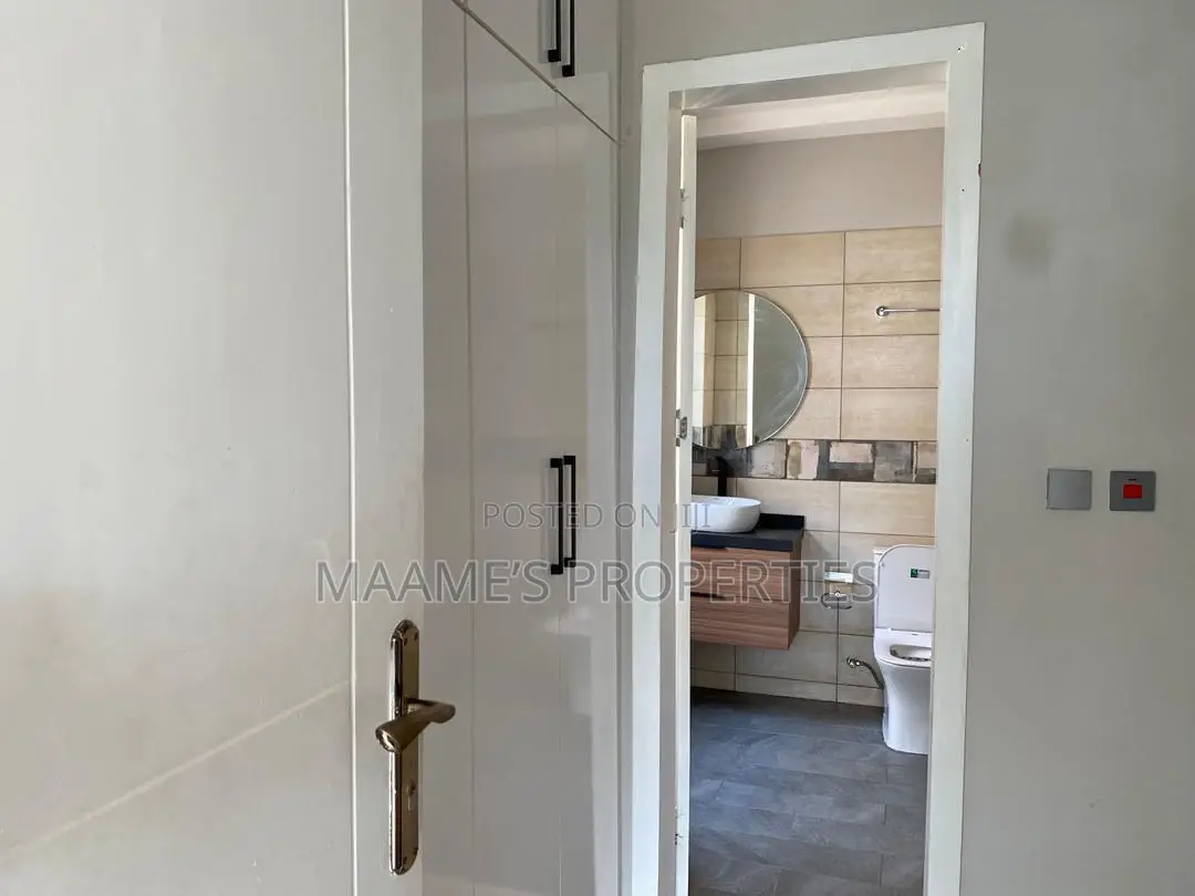 4bdrm Duplex in Oyarifa for rent