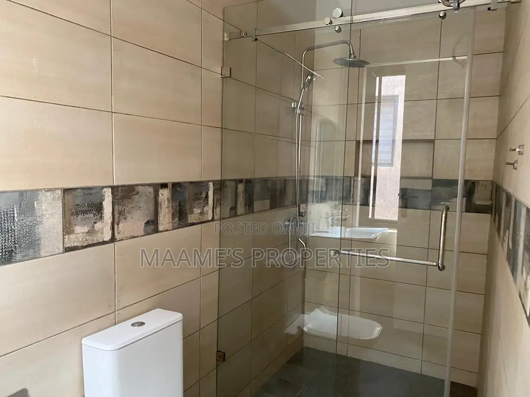 4bdrm Duplex in Oyarifa for rent