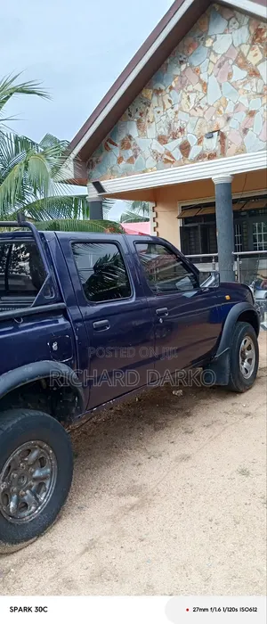 Nissan Hardbody 2004