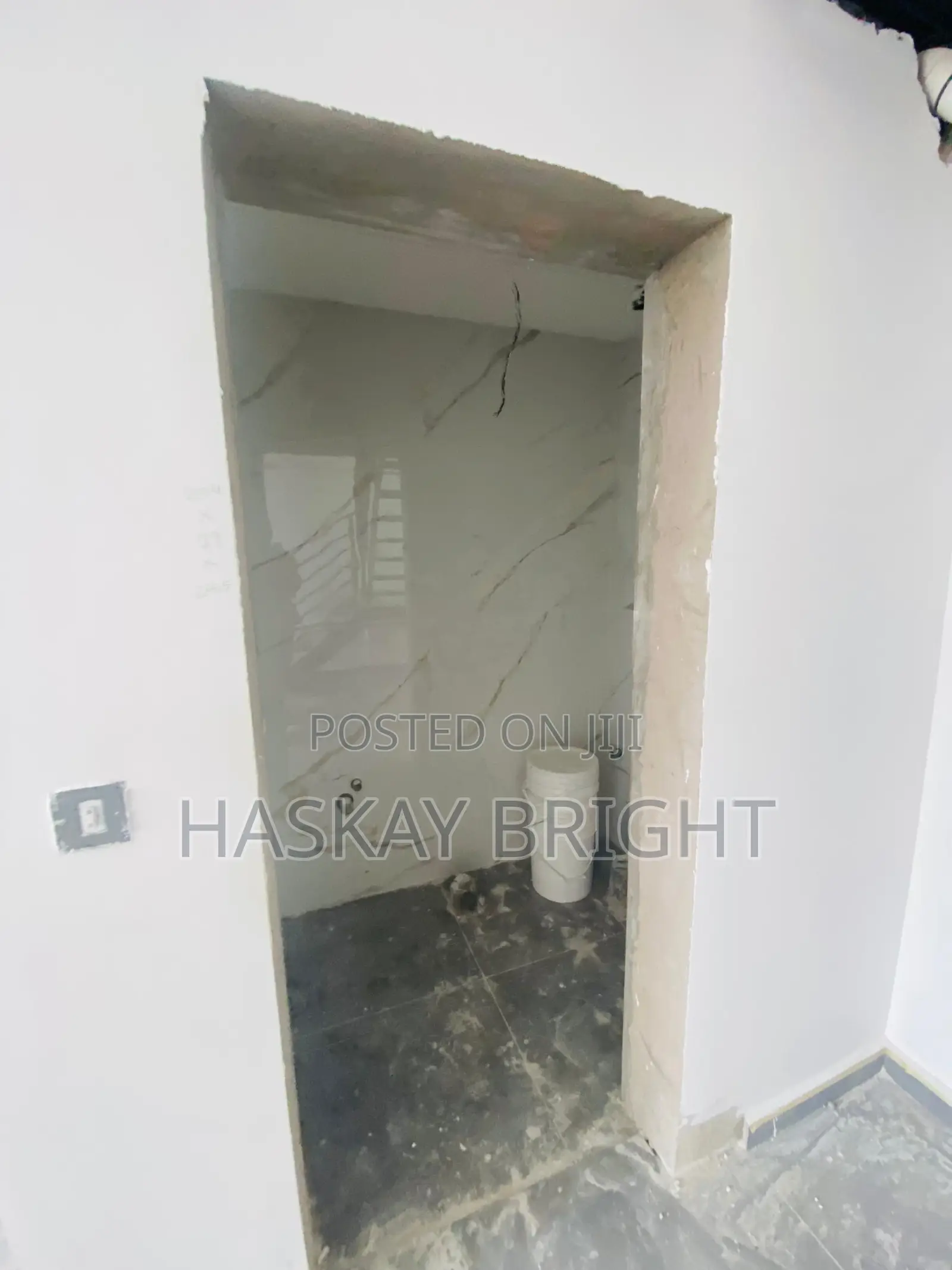 Newly Built Roadside Shop/Office Space for Rent at Dzorwulu