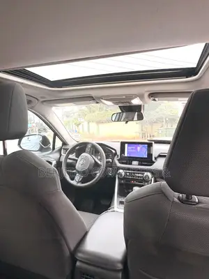 Toyota RAV4 XLE FWD 2023 Gray