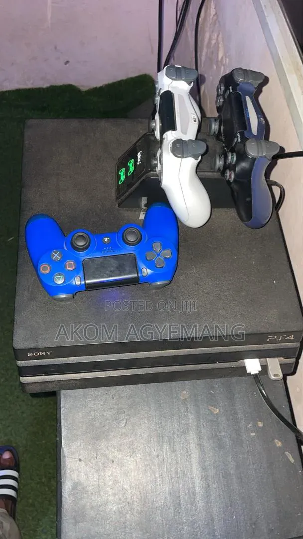 Ps4 Pro 1tb Jailbreak,2 Pads