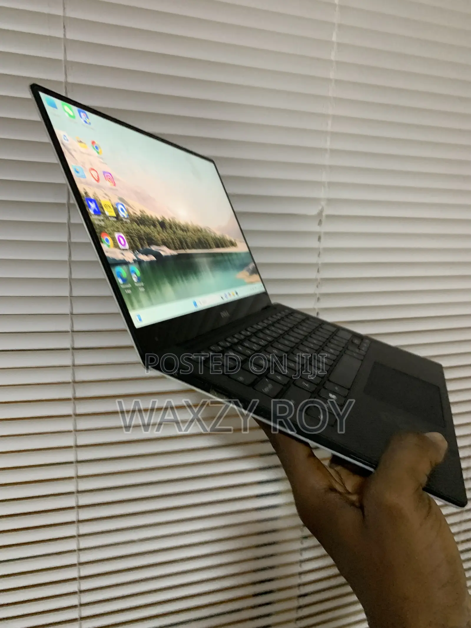New Laptop Dell XPS 13 8GB Intel Core i5 HDD+SSD 256GB