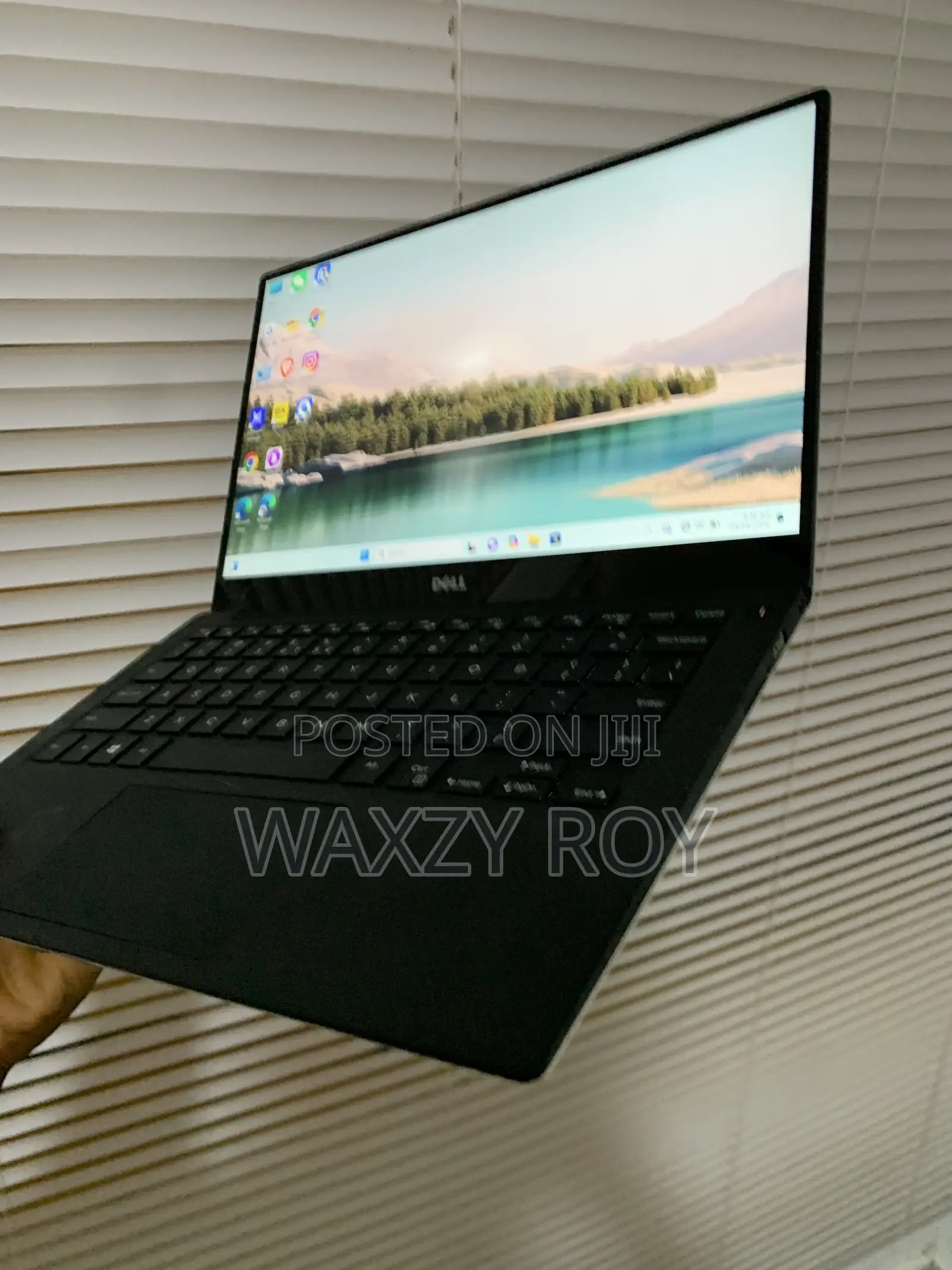 New Laptop Dell XPS 13 8GB Intel Core i5 HDD+SSD 256GB