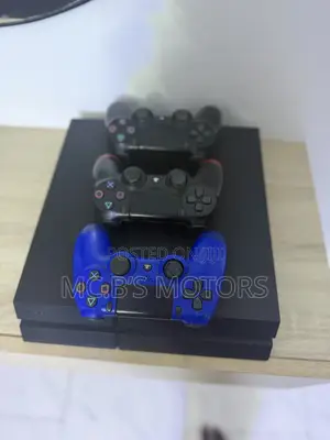 Ps4 Jailbreak With 8 Games ,1tb Gig Plus Controller