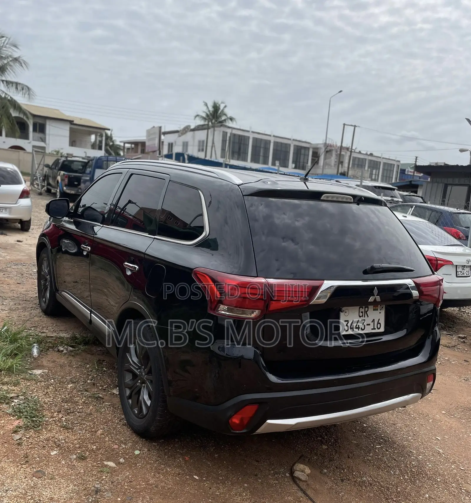 Mitsubishi Outlander 2016 Black