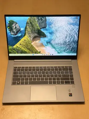 Laptop HP ZBook Studio 32GB Intel Core i9 SSD 512GB