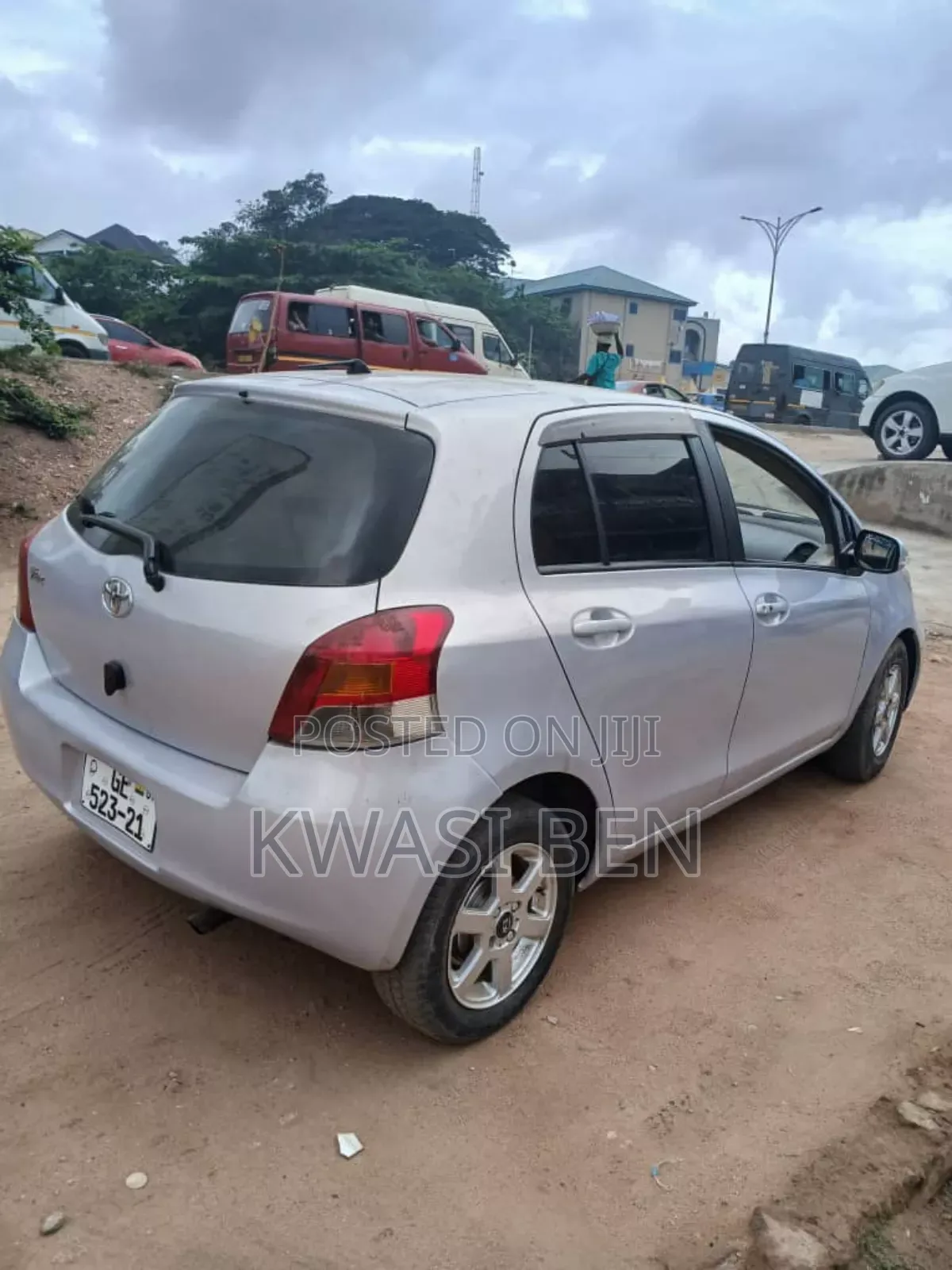 Toyota Vitz 2010 Gray