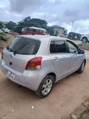 Toyota Vitz 2010 Gray