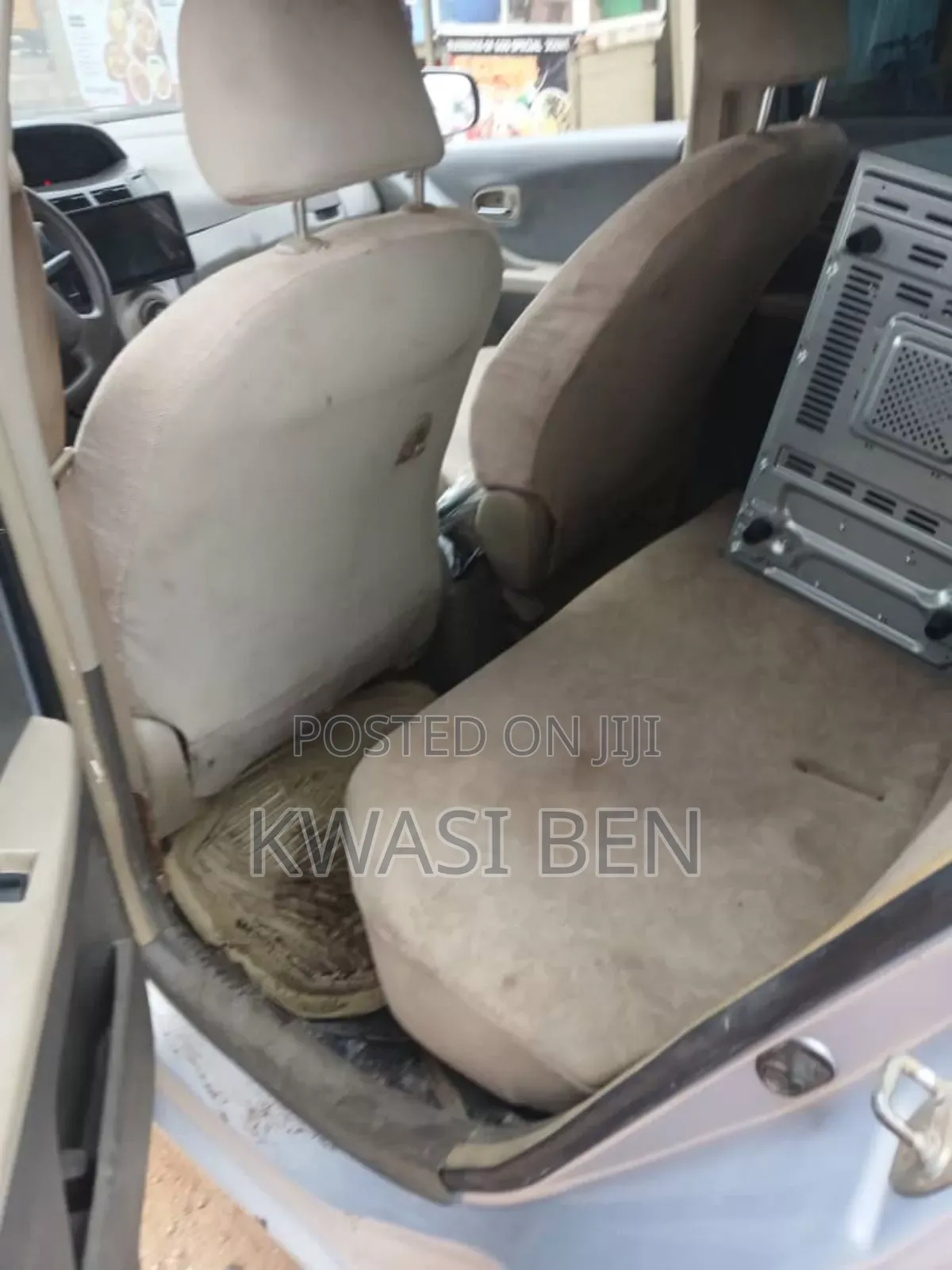 Toyota Vitz 2010 Gray