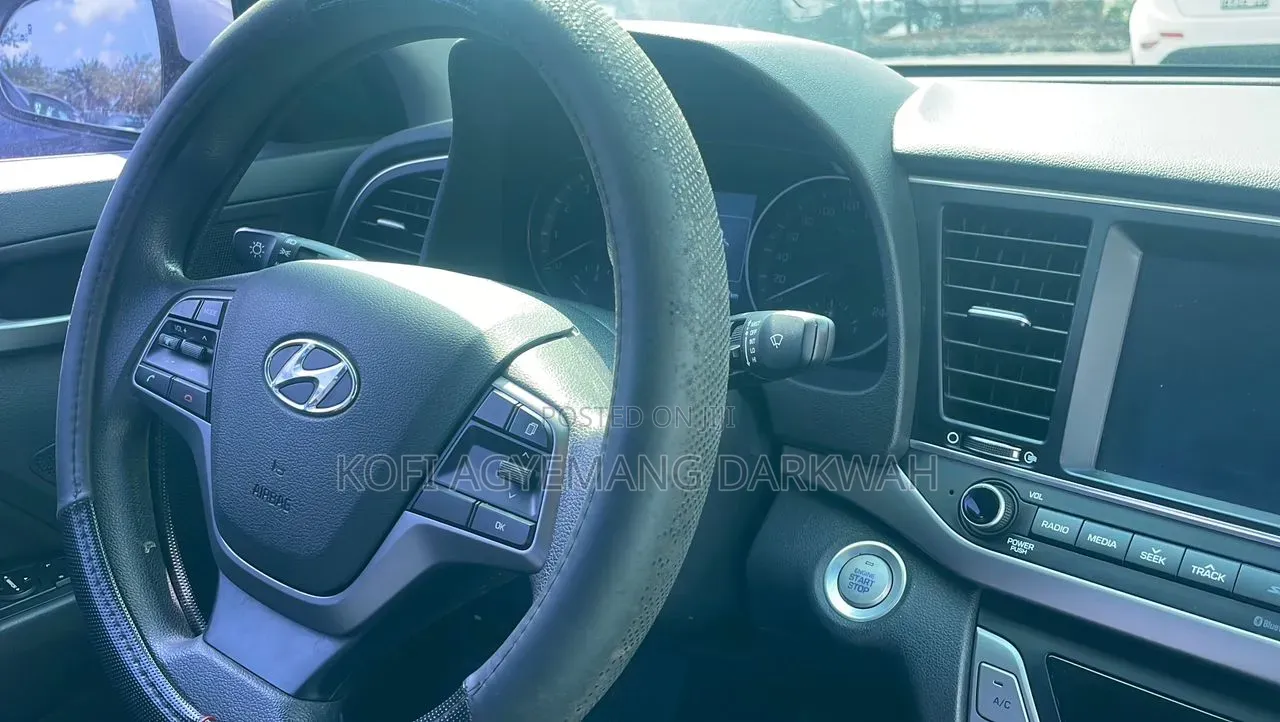 Hyundai Avante 2018 White