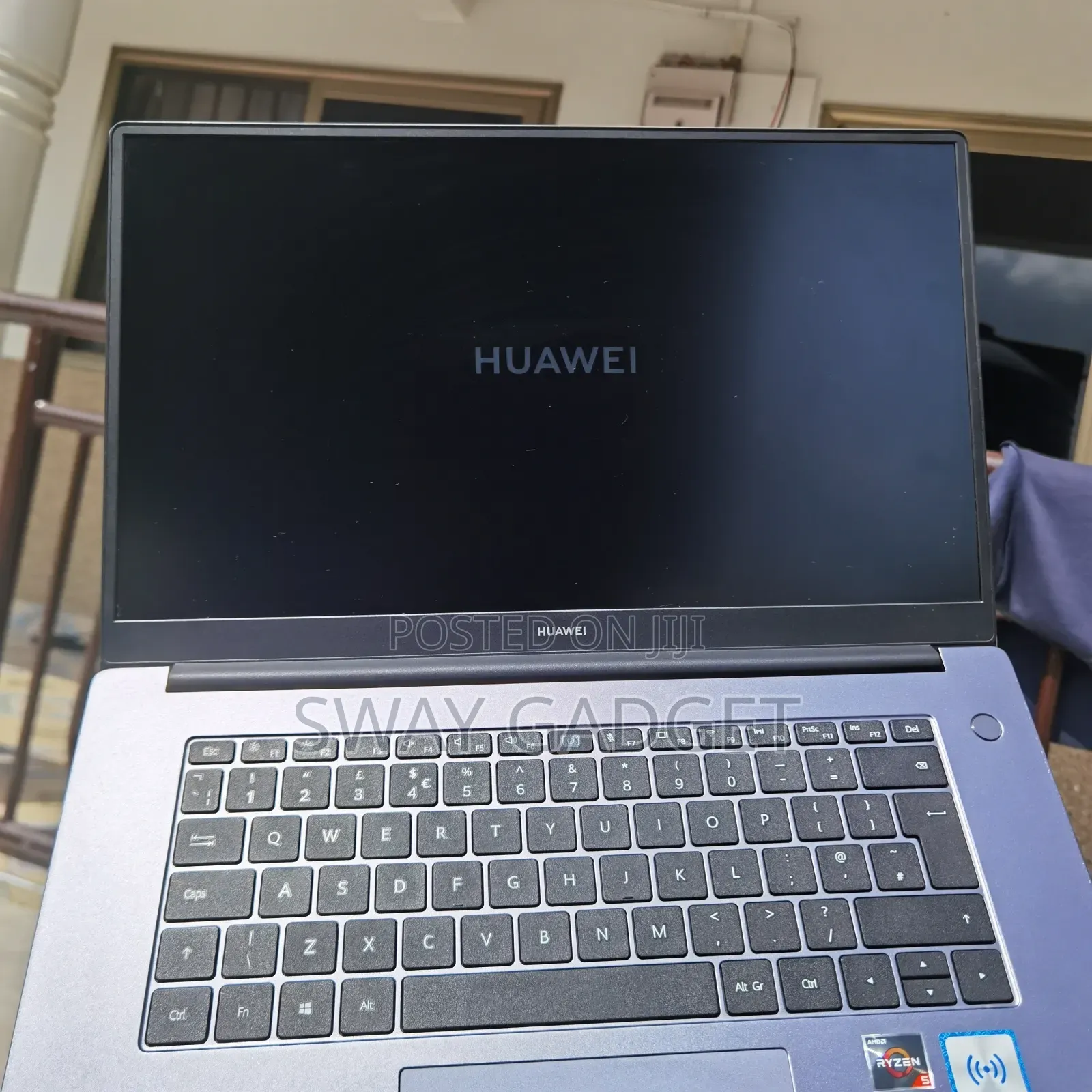 Laptop Huawei Matebook D 15 8GB AMD Ryzen 5 SSD 256GB