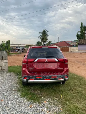 Mitsubishi Outlander 2016 Red