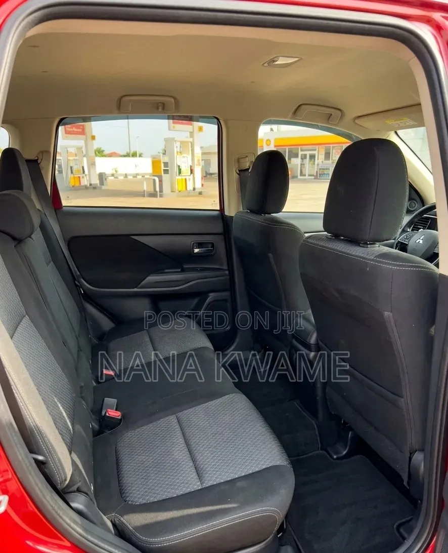 Mitsubishi Outlander 2016 Red