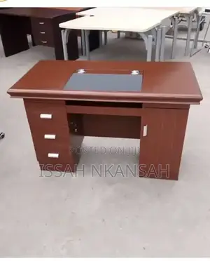 1,4 Executive Office Desk