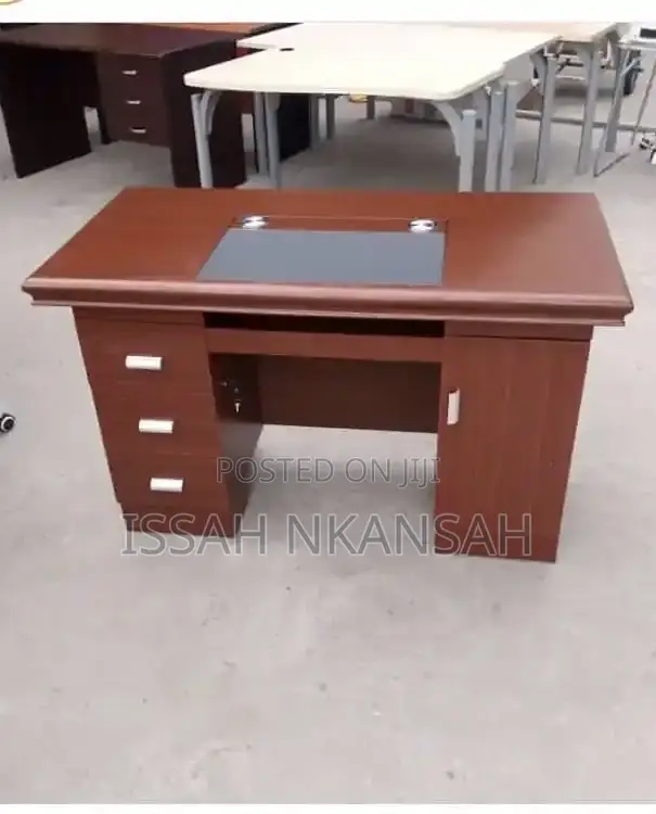 1,4 Executive Office Desk