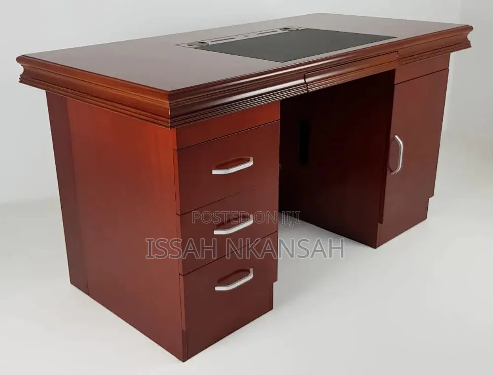 1,4 Executive Office Desk
