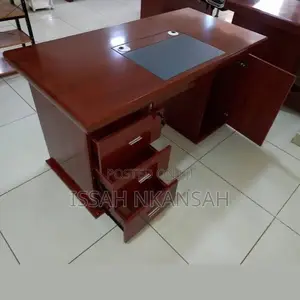 1,4 Executive Office Desk