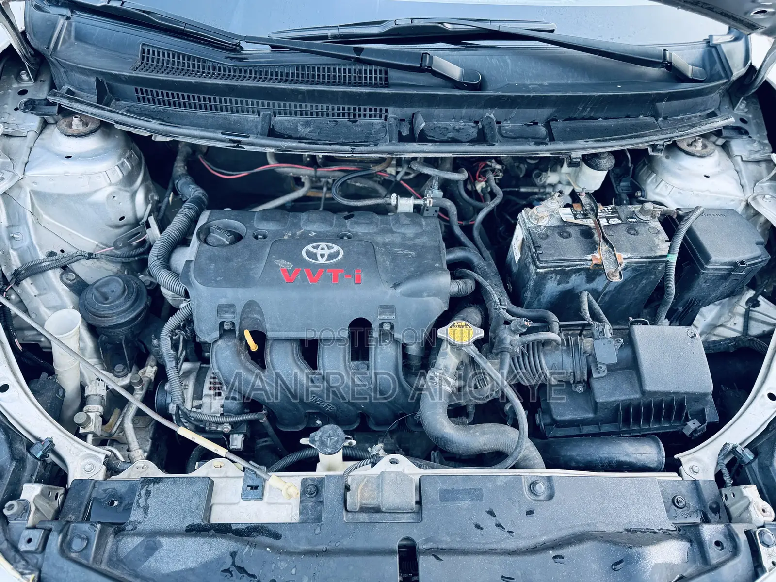 Toyota Yaris 2014 Silver