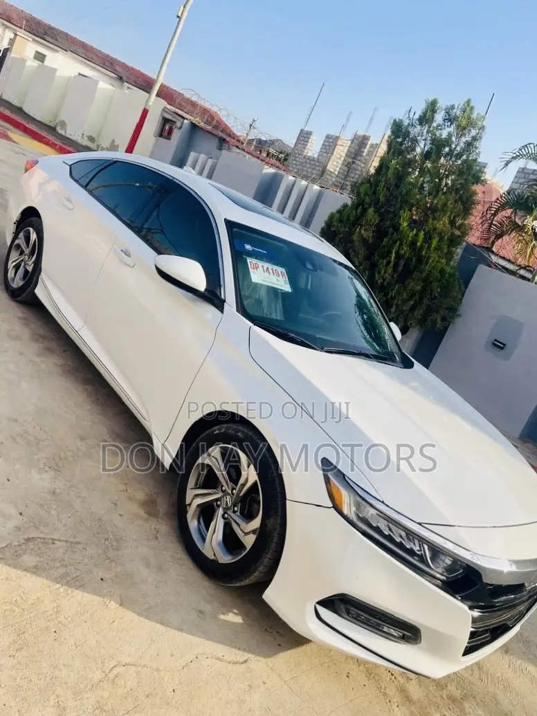 Honda Accord 2018 White