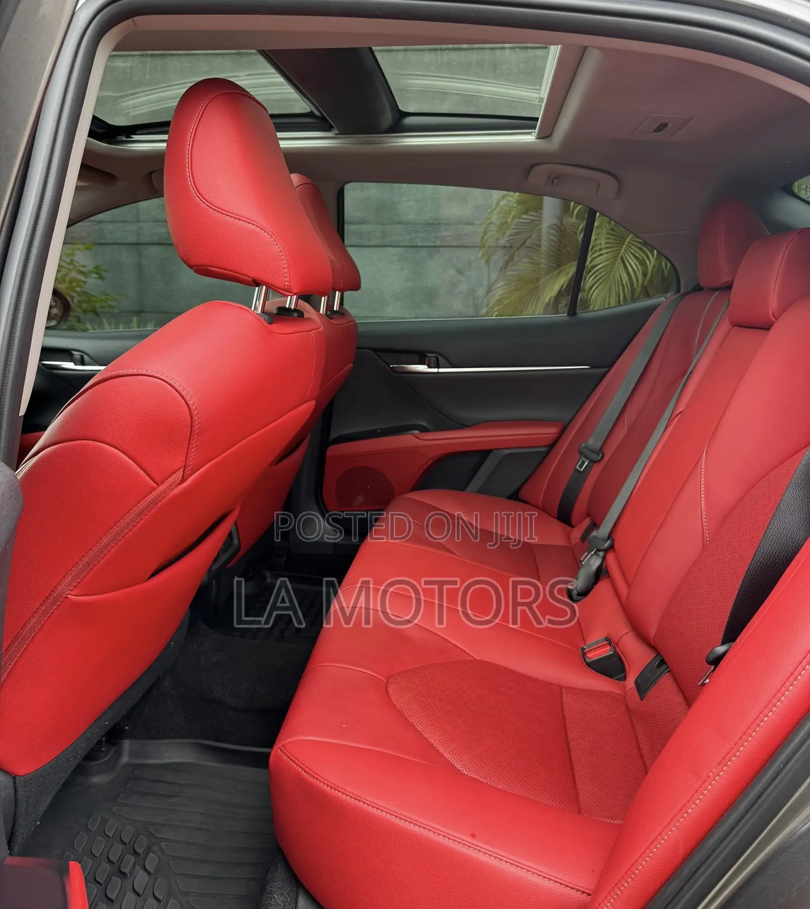 Toyota Camry 2019 Gray
