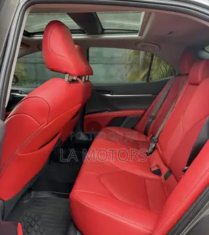 Toyota Camry 2019 Gray