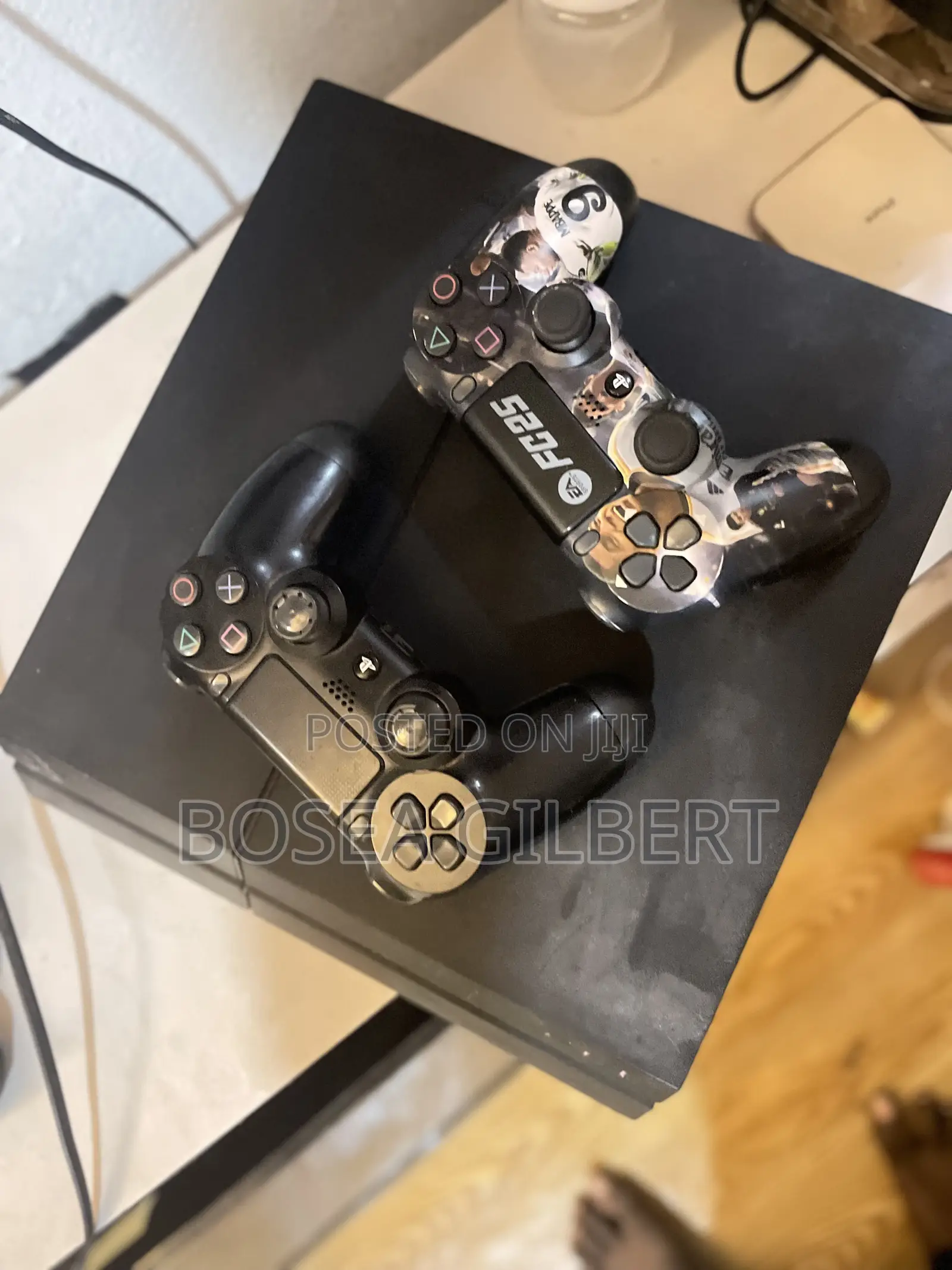 Ps4 2 Controllers