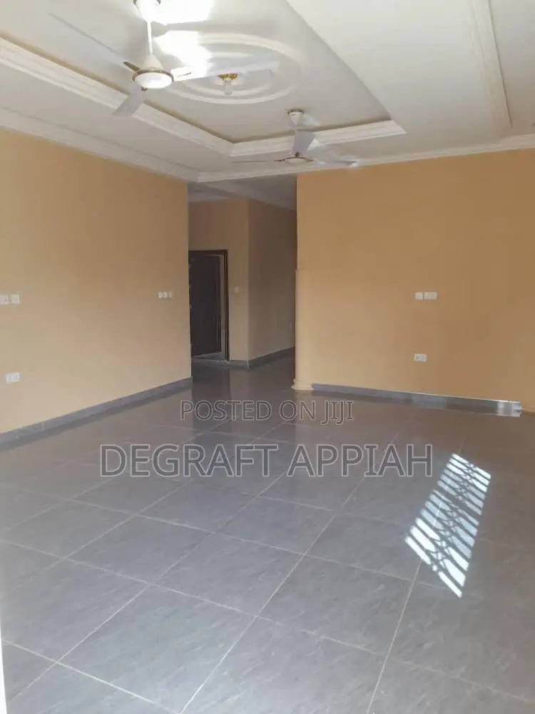 3bdrm House in Sokoban Kwanwoma, Kumasi Metropolitan for sale