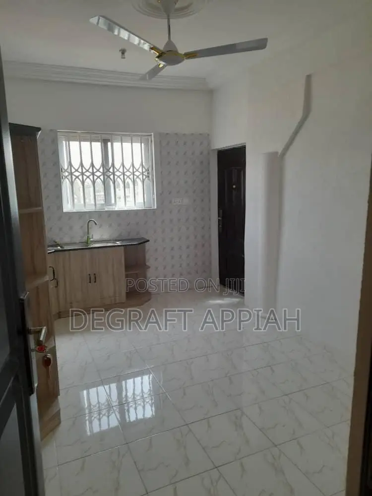 3bdrm House in Sokoban Kwanwoma, Kumasi Metropolitan for sale