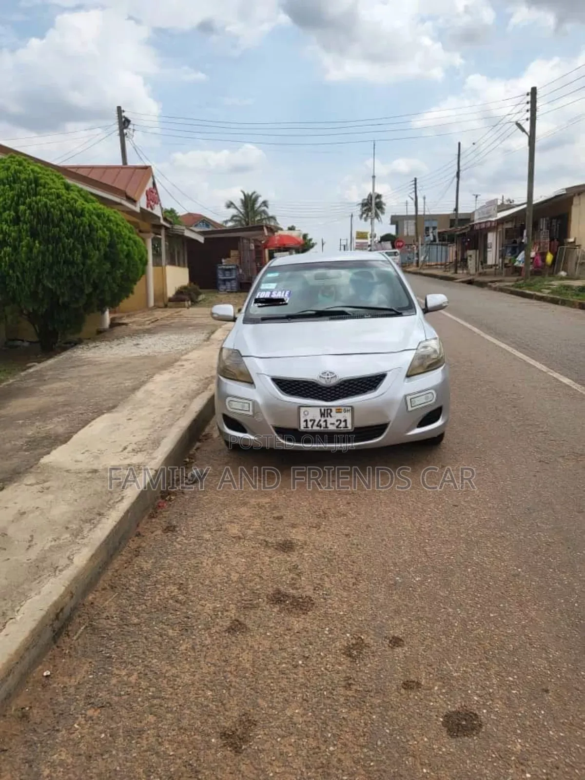 Toyota Belta 2011 Silver