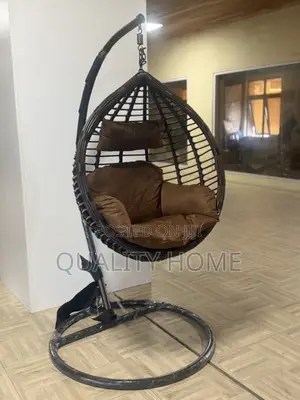 Hanging, Swinging Garden Chair