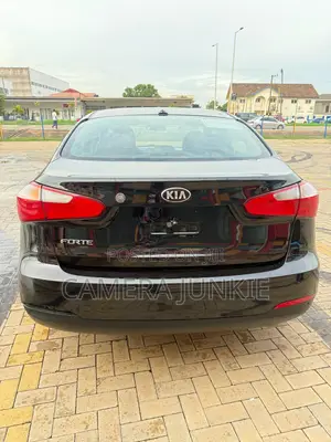 Kia Forte LX Sedan 2015 Black