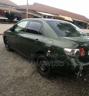 Toyota Corolla 2015 Green