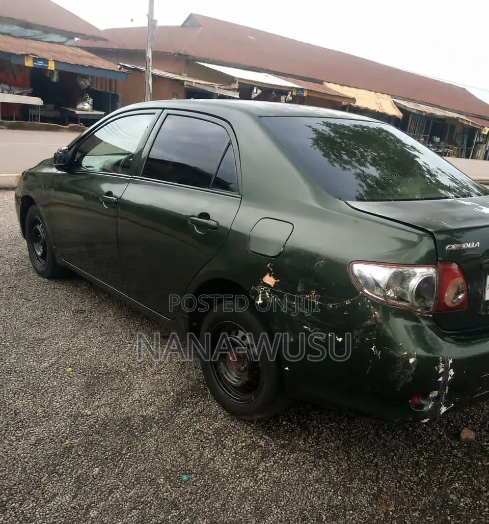 Toyota Corolla 2015 Green