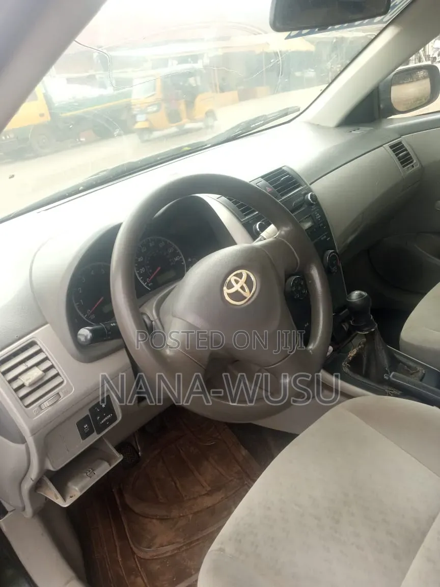 Toyota Corolla 2015 Green
