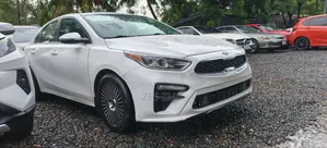 Kia Forte EX 2021 White