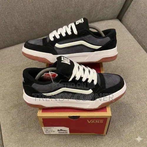 Vans Hylane Sneaker "Nineties Black" (Black/White/Gum)